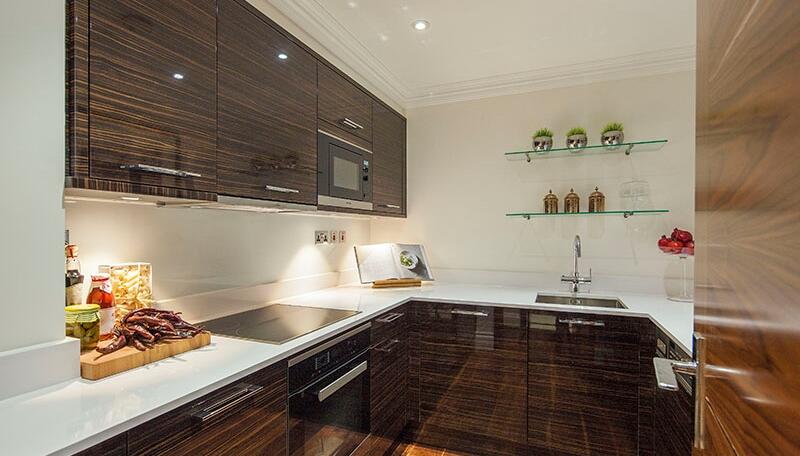 2 bed property in Garden House, Kensington Gardens Square, London